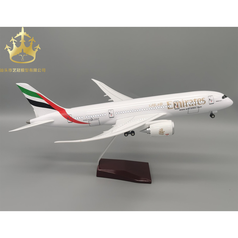 Модель самолета Эмираты 787, р – обзор и цена Model Airplane Plastic